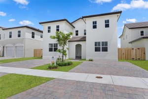 13353 Sw 274 St Miami, FL 33032 - MLS#A11876622