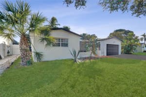 7644 Biltmore Blvd Miramar, FL 33023 - MLS#A11876754