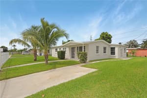 14700 Sw 105th Ct Miami, FL 33176 - MLS#A11876755