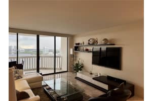 1000 Island Blvd 2512 Aventura, FL 33160 - MLS#A11876756