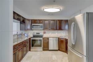 2039 Oceanwalk Ter 401 Lauderdale By The Sea, FL 33062 - MLS#A11876767