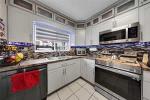 9770 NW 4th Ln, Miami, FL 33172, Sold 11/14/25