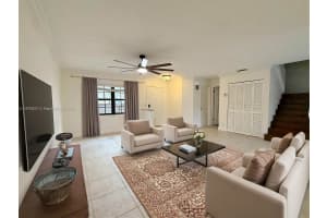 9064 Vineyard Lake Dr Plantation, FL 33324 - MLS#A11876820