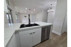 15798 Woodgate Ct E Sunrise, FL 33326 - MLS#A11876833