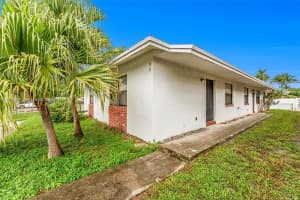19 Se 4th Ter 1-2 Dania Beach, FL 33004 - MLS#A11876857