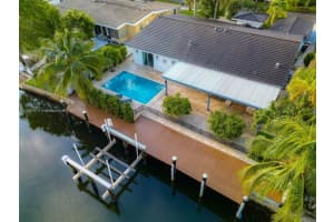 2105 Arch Creek Dr, North Miami