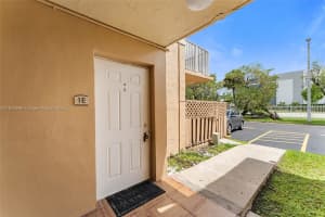 4300 Nw 79th Ave 1e Doral, FL 33166 - MLS#A11876999