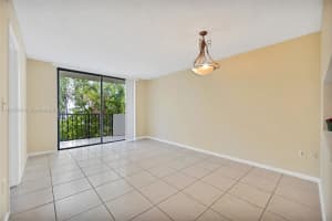 1673 Bay Rd 403, Miami Beach