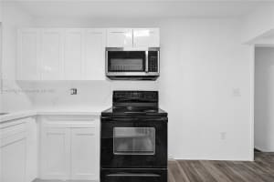 2435 Plunkett St 1 Hollywood, FL 33020 - MLS#A11877028
