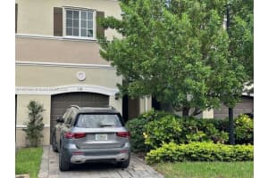 358 Se 1st Dr 358 Deerfield Beach, FL 33441 - MLS#A11877067