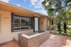 4855 Sw 94th Ave Miami, FL 33165 - MLS#A11877119