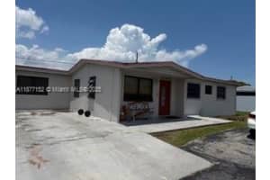 10445 Sw 149th Ter, Miami