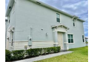 871 Se Grovebush Ln Port Saint Lucie, FL 34984 - MLS#A11877177