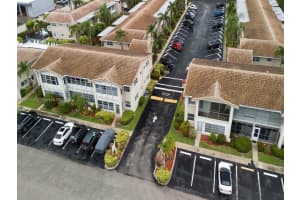 2121 Ne 42nd Ct 202c Lighthouse Point, FL 33064 - MLS#A11877247