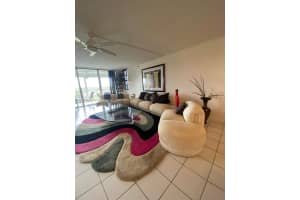 3507 Oaks Way 804 Pompano Beach, FL 33069 - MLS#A11877260