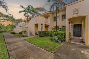 6255 Sw 47th Mnr 103, Davie