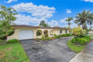 9264 Sw 21st Ter Miami, FL 33165 - MLS#A11877328
