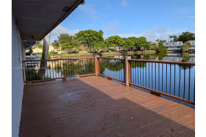 1371 Ne 40th Pl 1 Oakland Park, FL 33334 - MLS#A11877362