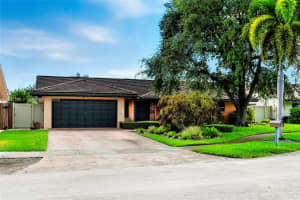 8151 Sw 90th Ave Miami, FL 33173 - MLS#A11877388