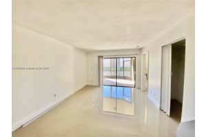 3199 Foxcroft Rd 113 Miramar, FL 33025 - MLS#A11877471