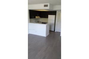 752 Executive Center Dr 25, West Palm Beach