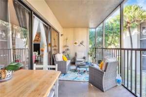 491 Ives Dairy Rd 202-5 Miami, FL 33179 - MLS#A11877506