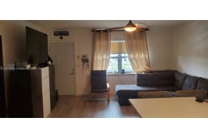 467 Golden Isles Dr 204 Hallandale Beach, FL 33009 - MLS#A11877540