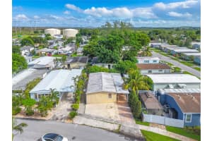 21771 Nw 6th St, Pembroke Pines