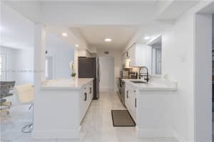 1637 Winkler Ave Fort Myers, FL 33901 - MLS#A11877591