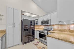 882 San Remo Dr, Weston, FL 33326, Sold 11/20/25