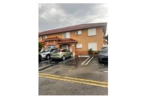 2485 W 76th St 201 Hialeah, FL 33016 - MLS#A11877633