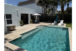 1224 Ne 12th Ave Fort Lauderdale, FL 33304 - MLS#A11877674