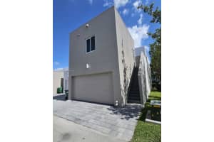 10440 Nw 67th St Next Gen Doral, FL 33178 - MLS#A11877685