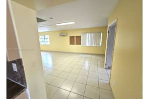 537 Nw 20th Ave Fort Lauderdale, FL 33311 - MLS#A11877708