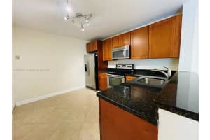 10101 W Sunrise Blvd 204 Plantation, FL 33322 - MLS#A11877801