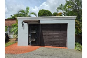 7322 Stardust Dr Unincorporated Dade, FL 33015 - MLS#A11877809