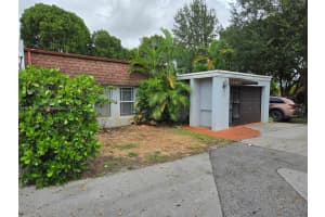7322 Stardust Dr Unincorporated Dade, FL 33015 - MLS#A11877809