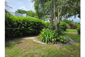 7322 Stardust Dr Unincorporated Dade, FL 33015 - MLS#A11877809