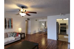 447 N Laurel Dr 1906, Margate