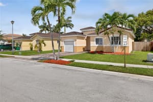 4281 Ne 16th St, Homestead