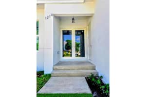 1214 Nw 4th Ave Fort Lauderdale, FL 33311 - MLS#A11877847
