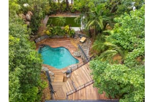 6525 Sw 133 Pinecrest, FL 33156 - Off Market