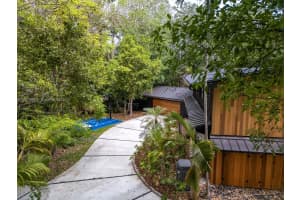 6525 Sw 133 Pinecrest, FL 33156 - Off Market