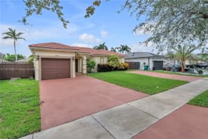 8934 Nw 164th St Miami Lakes, FL 33018 - MLS#A11877895
