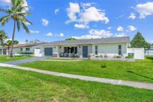 721 Nw 98th Ave Pembroke Pines, FL 33024 - MLS#A11877929