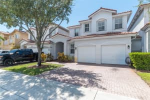8720 Nw 109th Ct Doral, FL 33178 - MLS#A11877942