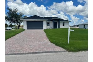 2044 Crawford Ave N Lehigh Acres, FL 33971 - MLS#A11877943