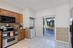 16675 Hemingway Dr 16675 Weston, FL 33326 - MLS#A11877953