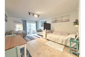 221 Meridian Ave 211, Miami Beach 221 Meridian Ave 211, Miami Beach