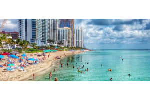 251 Ne 172nd St 221 Sunny Isles Beach, FL 33160 - MLS#A11878030